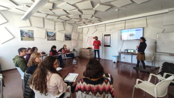 Formació per a professionals: Acompanyem alhora que ens cuidem